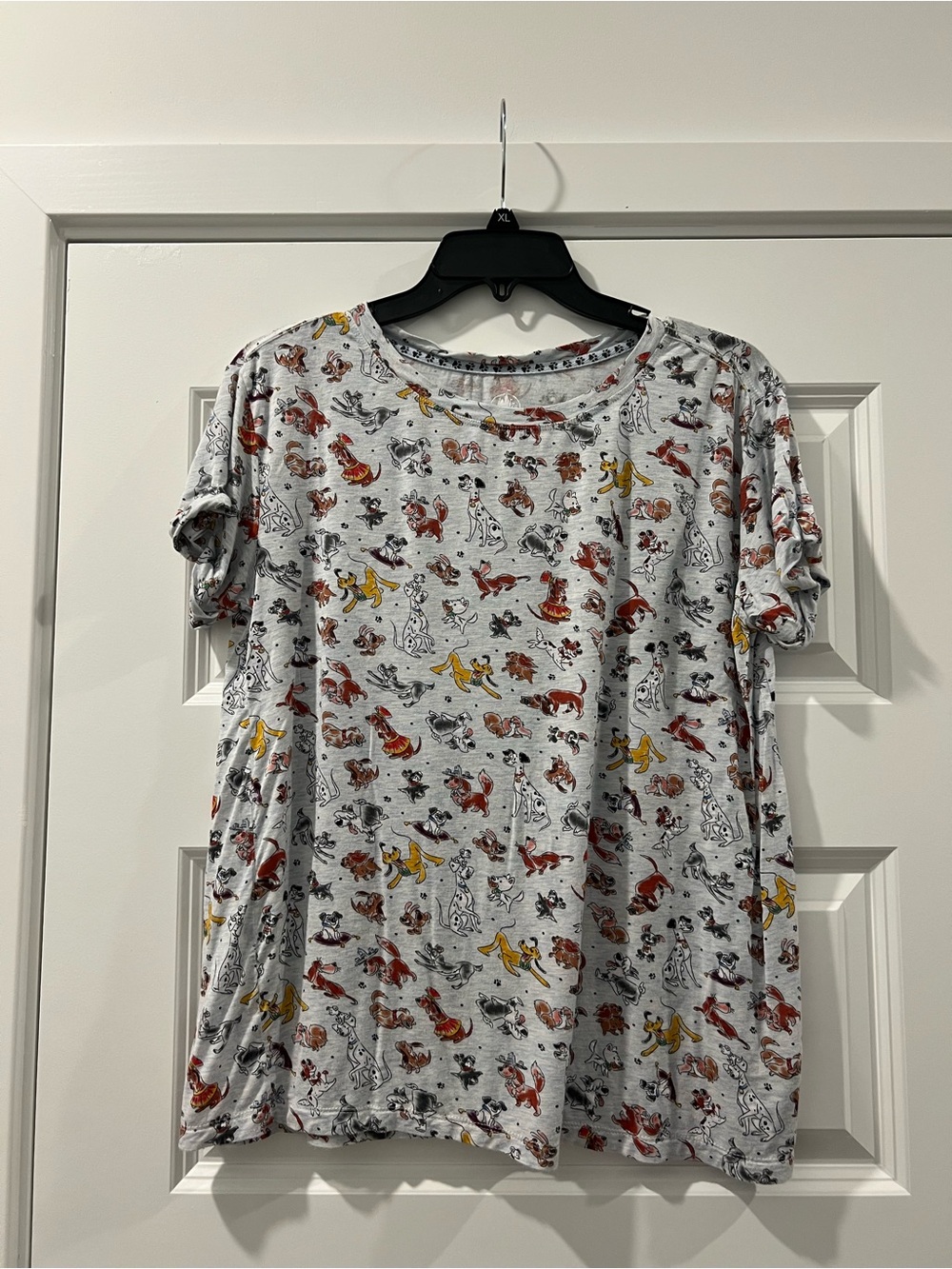 Women’s Disney Dogs Pluto Pongo Percy Grey Short-Sleeve Crewneck Top Medium